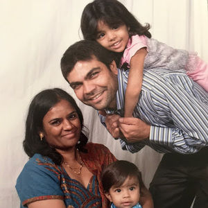 Meet your Posher, Hansha